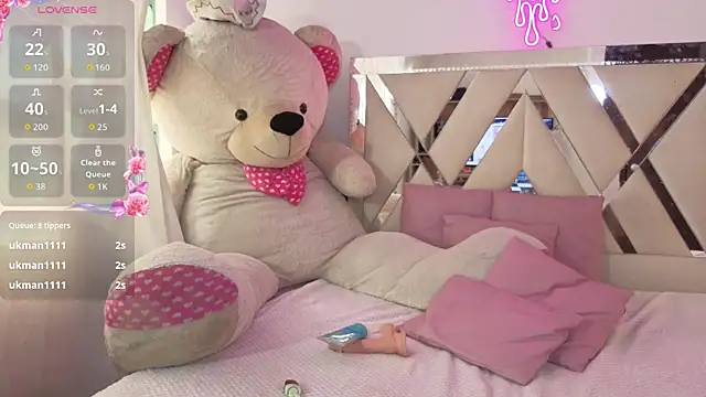 MILAH_TAY webcam