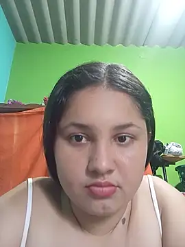 Yulisa_70 webcam