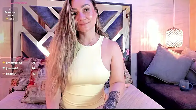 annie_vega17_ webcam