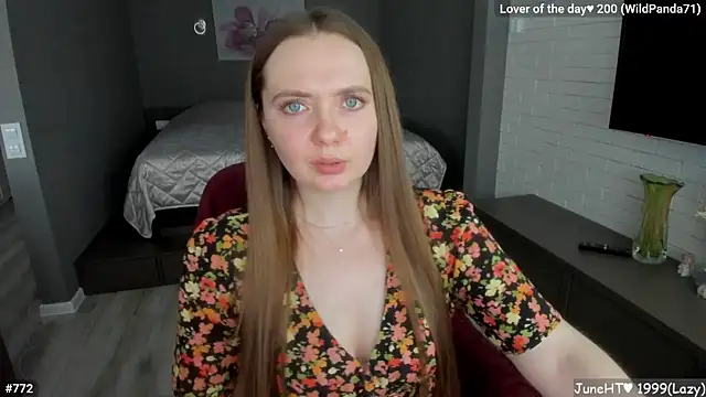 LizaGost webcam
