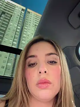 Watch Alirawrz live on EroticFlix - High definition streams