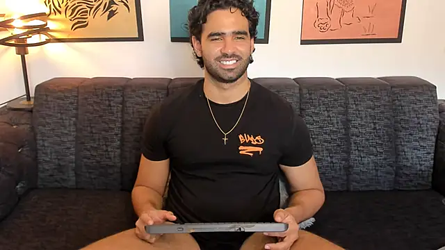 brad_martin (M young) - #beardy #big-cocks #bisexuals #black-hair #cam2cam #cock-rating #colombian #cumshot #dirty-talk #ejaculation #erotic-dance #fingering #flexing #hairy #hd #kissing #latin #masturbation #middle-priced-privates #muscular #oil-show #sexting #shower #small-audience #spanish-speaking #spanking #young