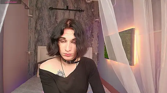 mickequinee (T young) - Oil show without clothes