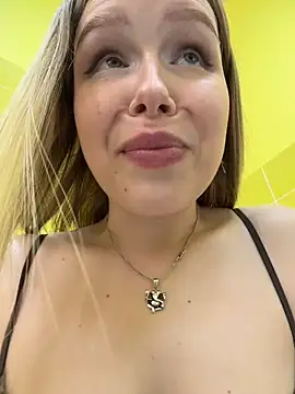 Liza_risky 🤥 online naked stream