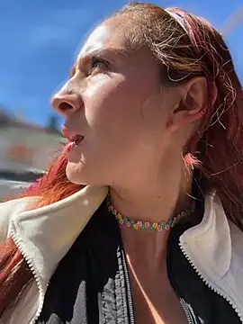 Watch Samyra_Biker12 live on EroticFlix - High definition streams