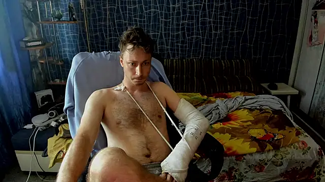 CuteBoy228 webcam