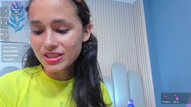 luly_dreams webcam