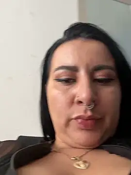Abril_Luv webcam
