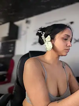 Isabella-Teen