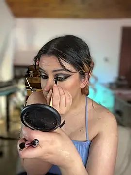 NikkiNix