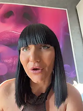 Watch MysticCleo live on EroticFlix - High definition streams