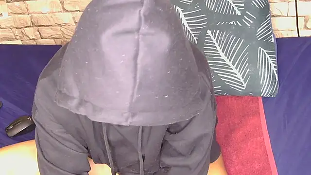 Sweethoneyglow webcam
