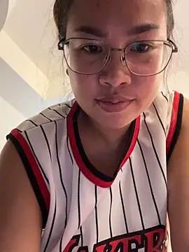 Ponthip webcam