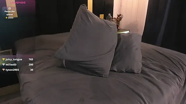 Lucio__Fox webcam
