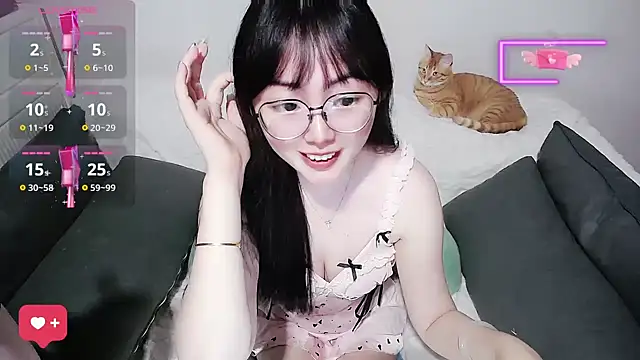 baby-yaya20 live cam on StripChat