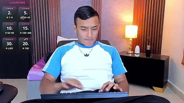 Chris_vega_ webcam
