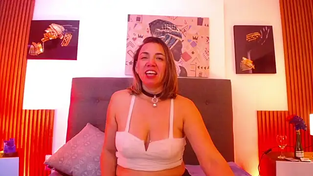 milfsecret69 webcam