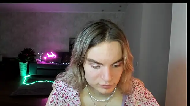 milliKira006 webcam