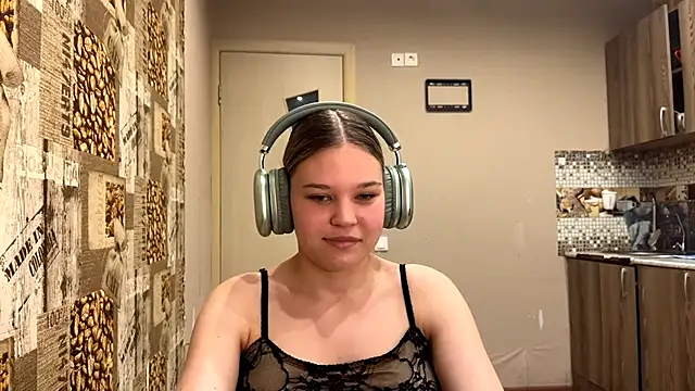 Watch HellyRay live on EroticFlix - High definition streams