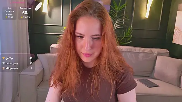 ChloeAster webcam