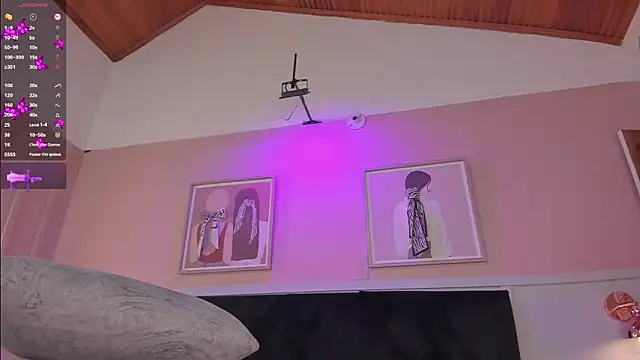 elodie_walker webcam