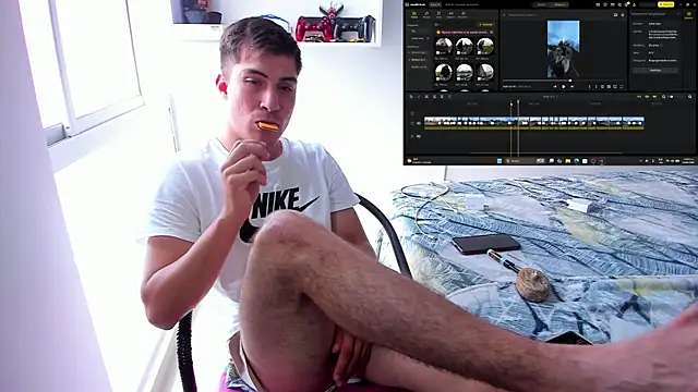Naugthy_Patrick webcam