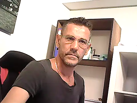 mastercharisma35 webcam