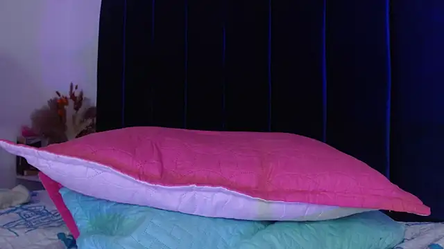 valeri_sotoo webcam