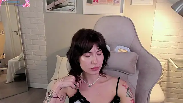 StellaMelrose webcam