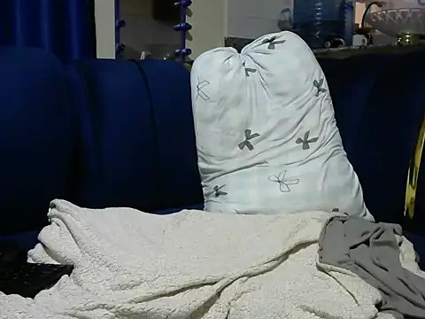 reana_girl webcam
