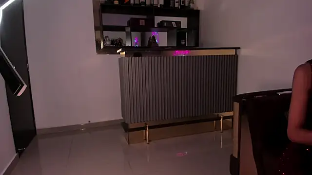Shalom_Banks webcam