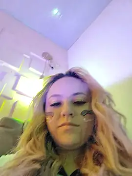 Angeel_white25 webcam