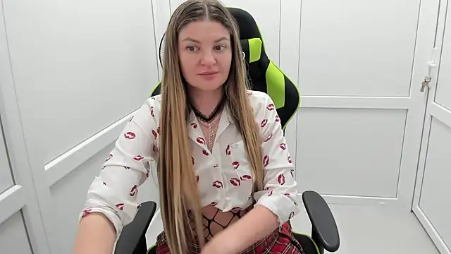 MiaSummerr_ webcam
