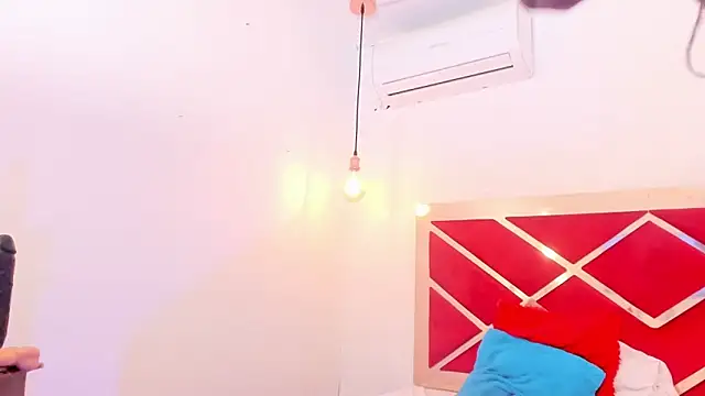 Velvet_Ebony_ webcam