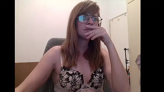 SavannaGirly webcam