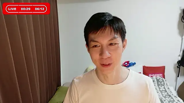 kazukota20 live cam on StripChat