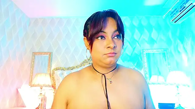alexa_cruz__ webcam
