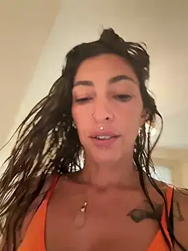 Lalla_Amani webcam