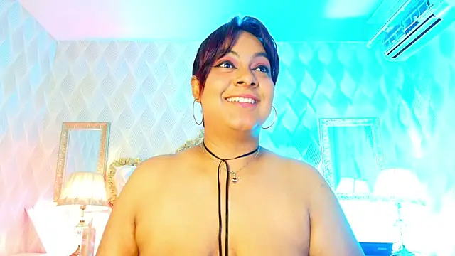 alexa_cruz__ webcam
