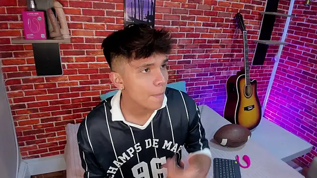Thiago_Kozak webcam