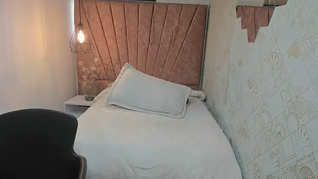 Zoe__Taylor__ webcam
