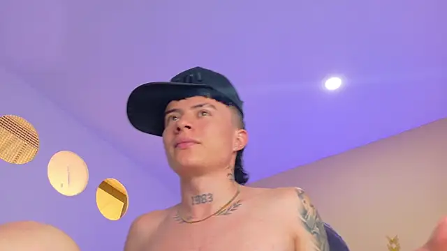 Nascary_Fox webcam
