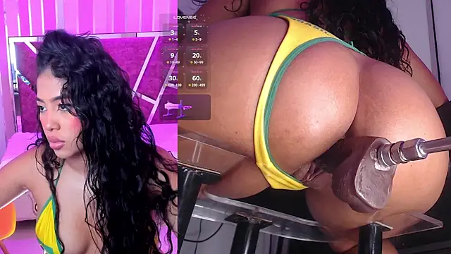 NicoleJons_ webcam