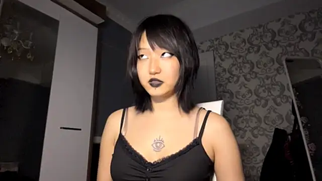 neonami webcam