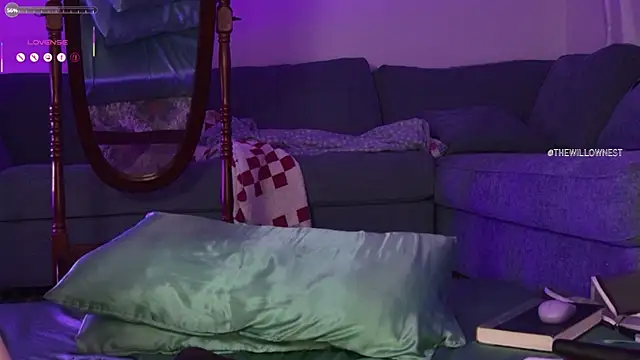 Watch thewillownest_ live on EroticFlix - High definition streams