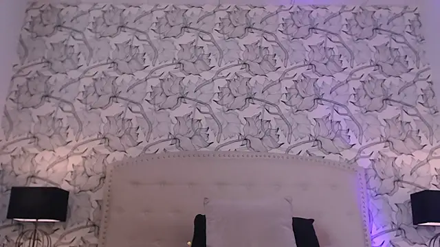 Venusandrea29 webcam