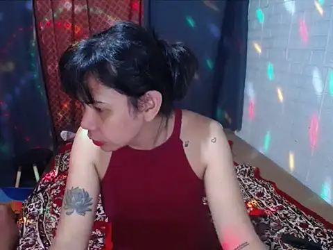 BriannaCruz24 webcam