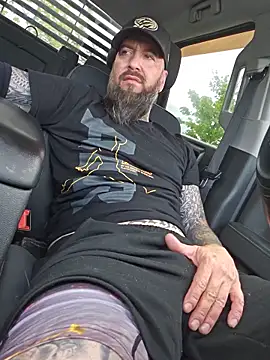 Beardedtattood webcam