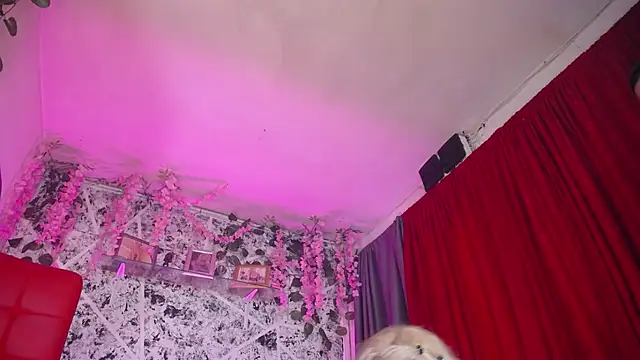 hornytsblonde webcam