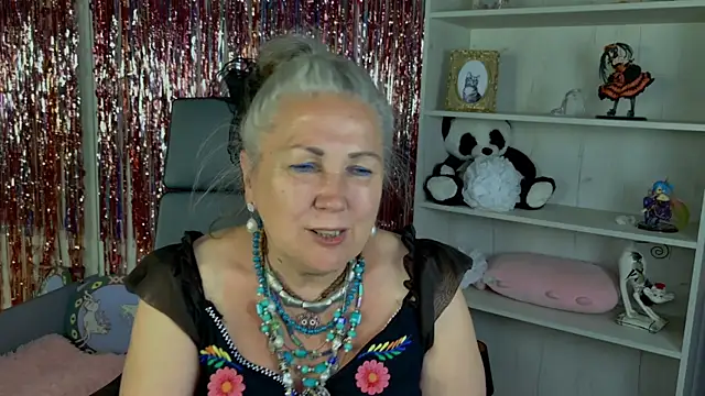 LilaMaharani webcam